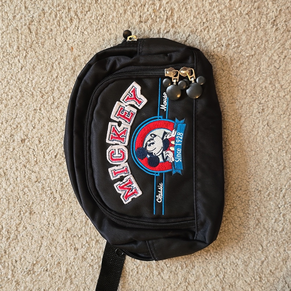 Disney Parks Mickey Mouse fanny pack